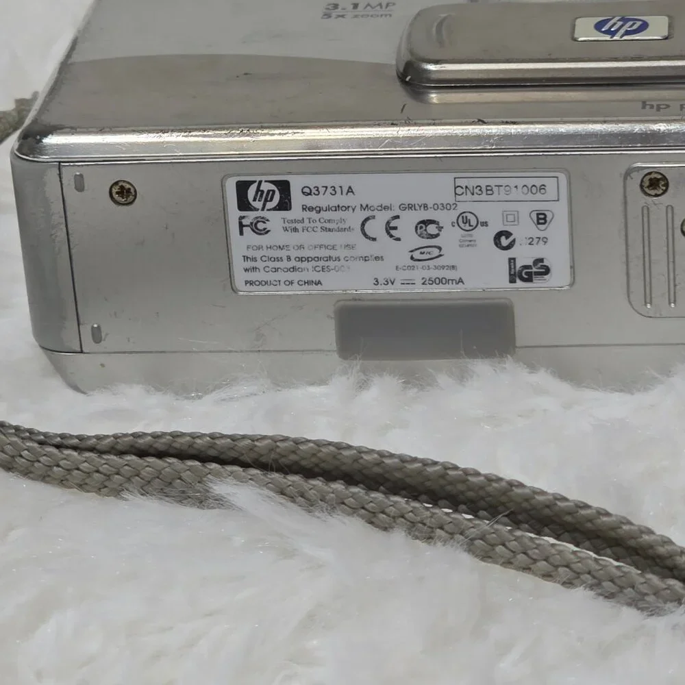 Vintage HP Photosmart 435 digital camera WORKING